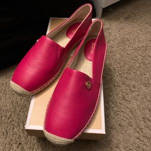 Michael Kors size 8.5 ultra pink